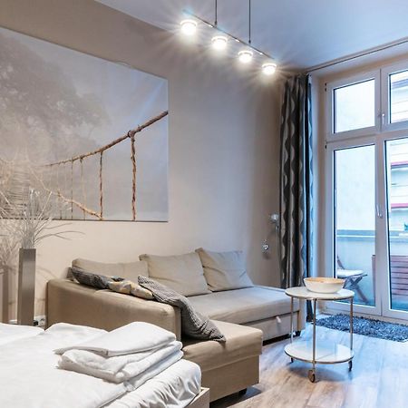 Upmarket Studio With Balcony In Friedrichshain Lejlighed Berlin Eksteriør billede