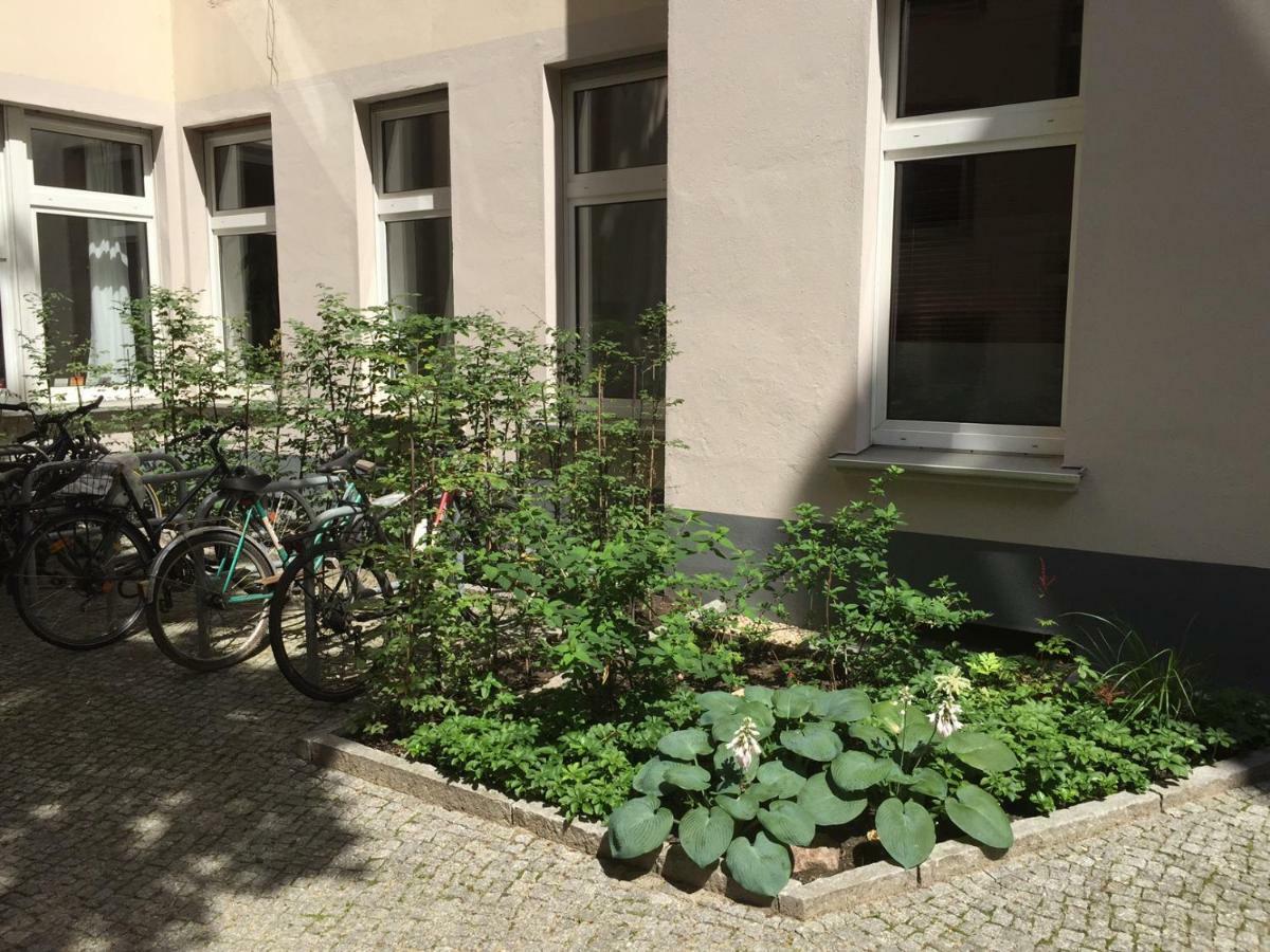 Upmarket Studio With Balcony In Friedrichshain Lejlighed Berlin Eksteriør billede